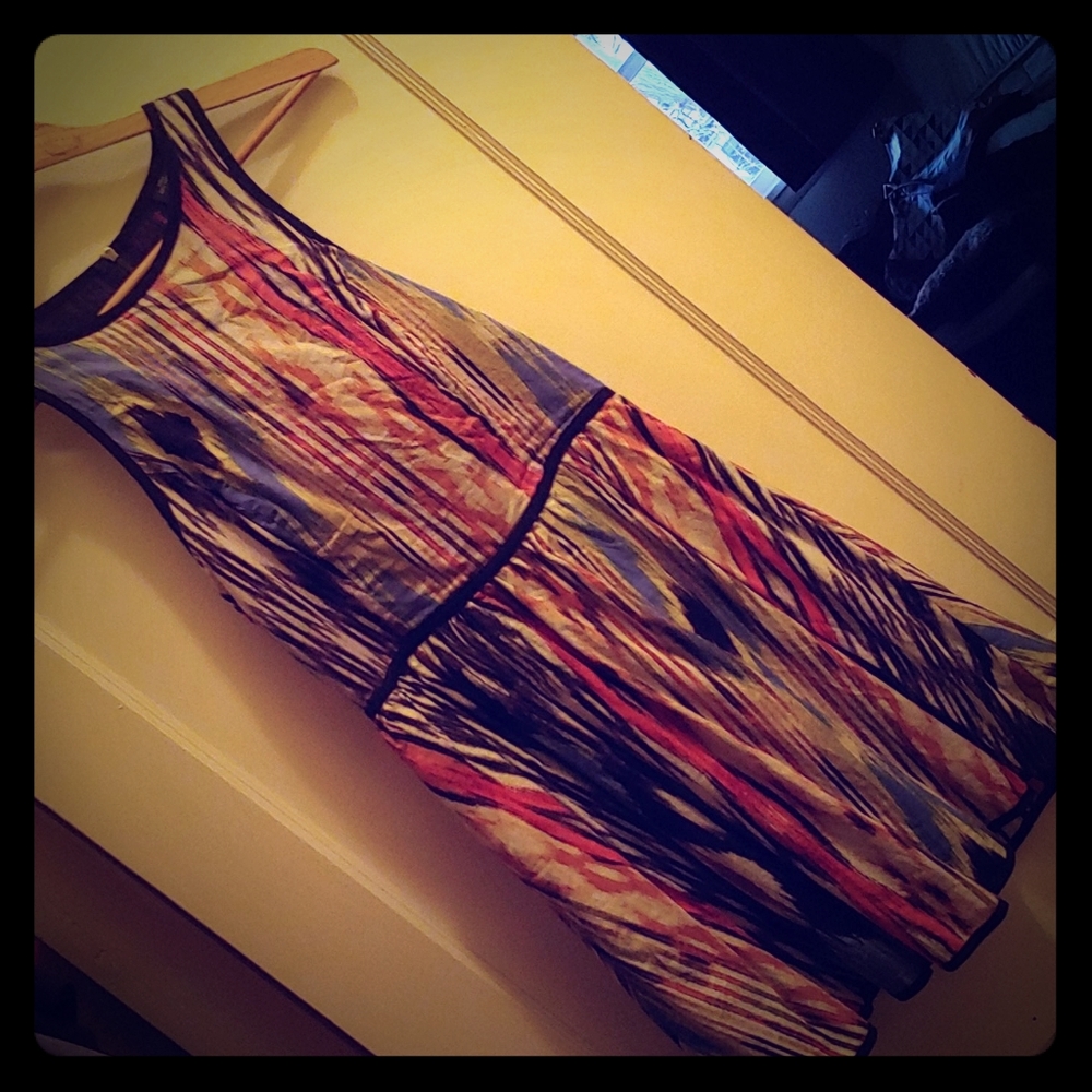 Abstract dress, size M (with pockets!)